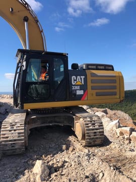 2014 Caterpillar 336E crawler excavator side view 2014 Caterpillar 336E crawler excavator side view