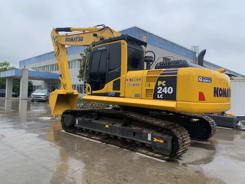 2023 Komatsu PC240LC-8 crawler excavator, rear three-quarter view 2023 Komatsu PC240LC-8 crawler excavator, rear three-quarter view