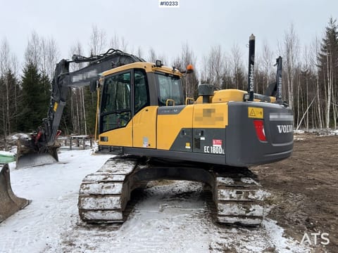 2013 Volvo EC180DL crawler excavator, rear three-quarter view