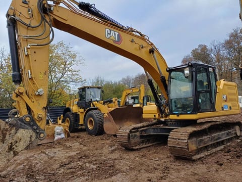 2024 Caterpillar 323-07 crawler excavator, side view 2024 Caterpillar 323-07 crawler excavator, side view