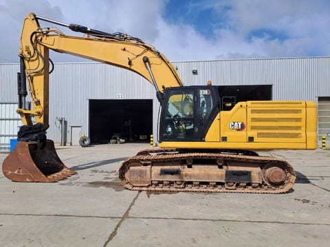 2020 Caterpillar 336 crawler excavator, side profile view 2020 Caterpillar 336 crawler excavator, side profile view