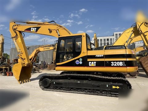 2012 Caterpillar 320BL crawler excavator, side view 2012 Caterpillar 320BL crawler excavator, side view
