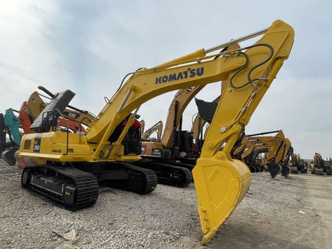 2024 Komatsu PC360 crawler excavator, side view 2024 Komatsu PC360 crawler excavator, side view
