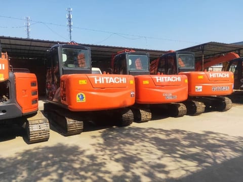 2023 Hitachi ZX55USR-5A mini excavator rear view 2023 Hitachi ZX55USR-5A mini excavator rear view