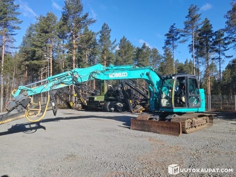 2018 Kobelco SK140SRLC-5 crawler excavator side view 2018 Kobelco SK140SRLC-5 crawler excavator side view