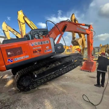 2018 Hitachi ZX200-3G crawler excavator, side view 2018 Hitachi ZX200-3G crawler excavator, side view