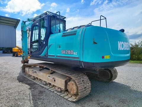 2015 Kobelco SK260NLC-9 crawler excavator, rear three-quarter view 2015 Kobelco SK260NLC-9 crawler excavator, rear three-quarter view