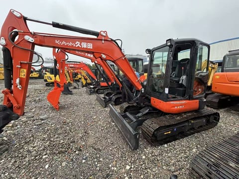 2023 Kubota KX163 mini excavator, side view 2023 Kubota KX163 mini excavator, side view