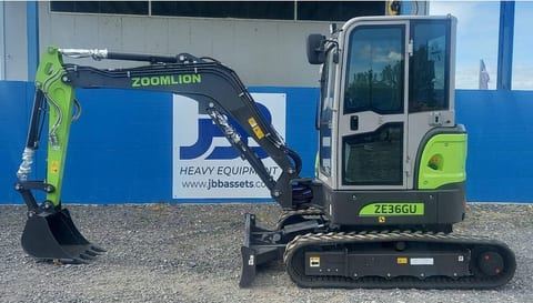 2025 Zoomlion ZE36GU mini excavator side view 2025 Zoomlion ZE36GU mini excavator side view