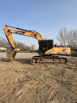 2019 Sany SY235C-9 crawler excavator, side profile view 2019 Sany SY235C-9 crawler excavator, side profile view