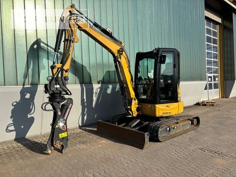 2019 Caterpillar 304ECR mini excavator side view 2019 Caterpillar 304ECR mini excavator side view