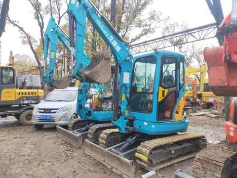 2023 Kubota KX135-3S mini excavator, front three-quarter view 2023 Kubota KX135-3S mini excavator, front three-quarter view