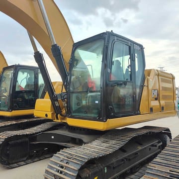 2019 Caterpillar 330GC crawler excavator, side view 2019 Caterpillar 330GC crawler excavator, side view