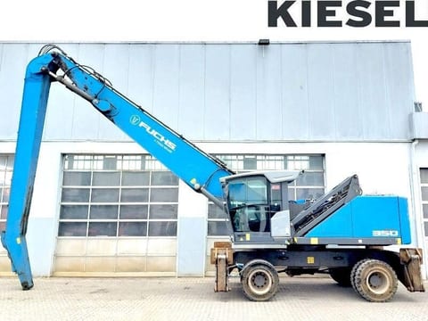 2018 Fuchs MHL350F material handler side view 2018 Fuchs MHL350F material handler side view