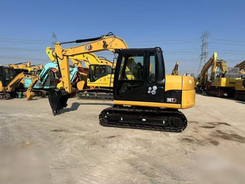 2018 Caterpillar 307D crawler excavator, side view 2018 Caterpillar 307D crawler excavator, side view