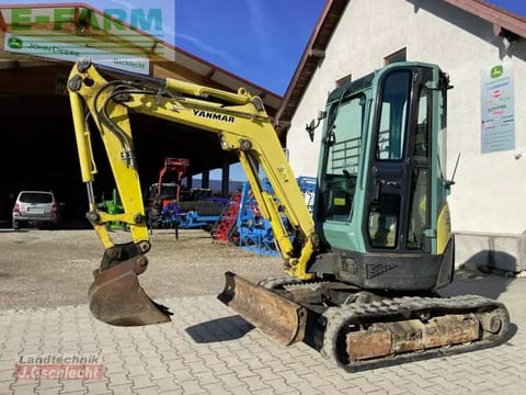 2012 Yanmar VIO25-4 mini excavator, side view 2012 Yanmar VIO25-4 mini excavator, side view