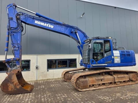 2014 Komatsu PC290LC-10 crawler excavator, side profile view 2014 Komatsu PC290LC-10 crawler excavator, side profile view