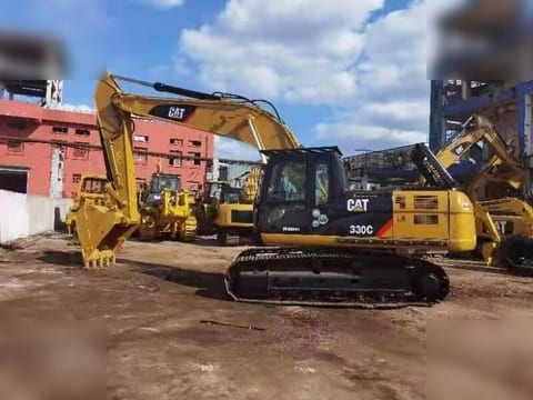 2012 Caterpillar 330C crawler excavator, side view 2012 Caterpillar 330C crawler excavator, side view