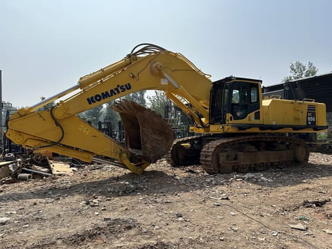 2019 Komatsu PC850 SE crawler excavator side view 2019 Komatsu PC850 SE crawler excavator side view