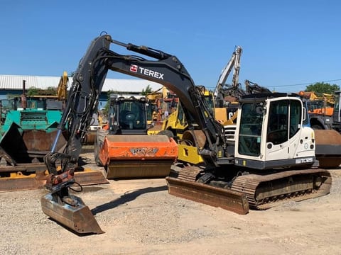 2016 Terex TC 125 crawler excavator, side view 2016 Terex TC 125 crawler excavator, side view