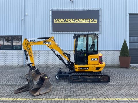 2021 JCB 35Z-1 mini excavator, side view 2021 JCB 35Z-1 mini excavator, side view