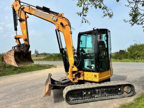 2024 Caterpillar 305C mini excavator, side view 2024 Caterpillar 305C mini excavator, side view