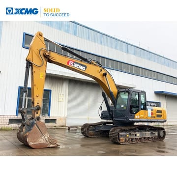2022 XCMG XE245DK crawler excavator, side view 2022 XCMG XE245DK crawler excavator, side view