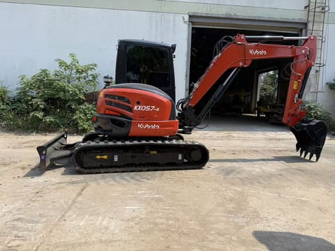 2019 Kubota KX057-4 mini excavator, side profile view 2019 Kubota KX057-4 mini excavator, side profile view
