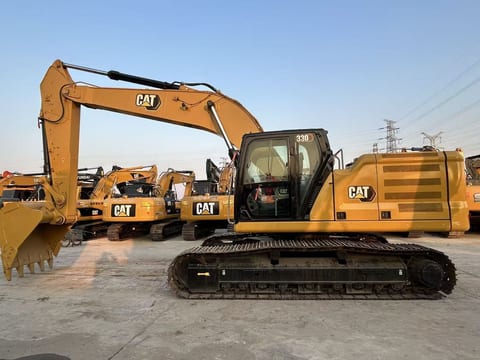 2019 Caterpillar 330 crawler excavator, side profile view 2019 Caterpillar 330 crawler excavator, side profile view