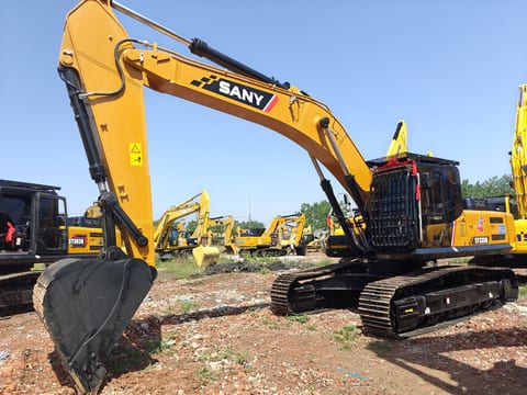 2023 Sany SY335H crawler excavator, side view 2023 Sany SY335H crawler excavator, side view