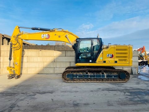 2021 Caterpillar 323 crawler excavator, side view 2021 Caterpillar 323 crawler excavator, side view