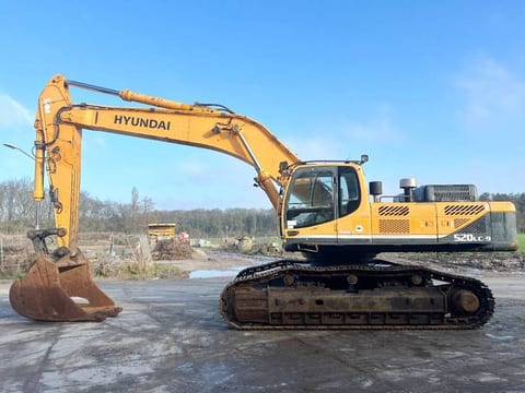 2012 Hyundai R520LC-9 crawler excavator, side view 2012 Hyundai R520LC-9 crawler excavator, side view
