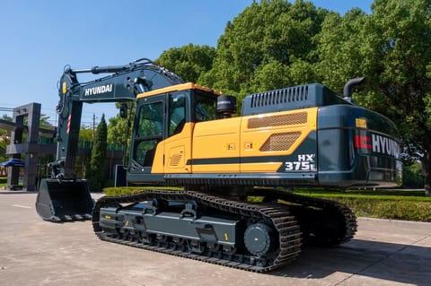 2026 Hyundai HX375L crawler excavator, side view 2026 Hyundai HX375L crawler excavator, side view