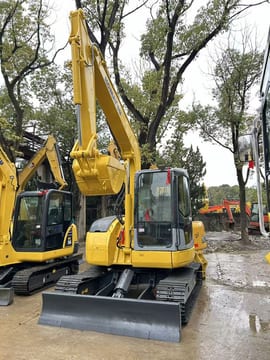 2018 Komatsu PC78US-6E mini excavator, front view 2018 Komatsu PC78US-6E mini excavator, front view