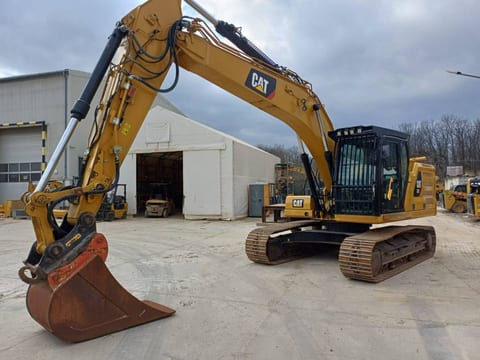 2018 Caterpillar 323-07 crawler excavator, front three-quarter view 2018 Caterpillar 323-07 crawler excavator, front three-quarter view
