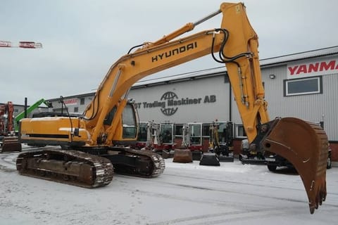 2008 Hyundai R360LC-7A crawler excavator, side view 2008 Hyundai R360LC-7A crawler excavator, side view