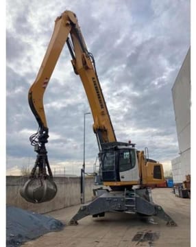 2017 Liebherr LH40 M material handler, front three-quarter view 2017 Liebherr LH40 M material handler, front three-quarter view