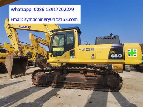 2019 Komatsu PC450-8 crawler excavator side view 2019 Komatsu PC450-8 crawler excavator side view