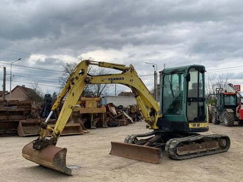 2011 Yanmar VIO50 mini excavator, side view 2011 Yanmar VIO50 mini excavator, side view
