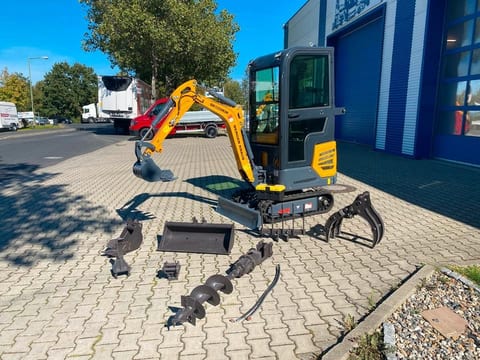 Kubota BK1250KSR mini excavator with attachments Kubota BK1250KSR mini excavator with attachments