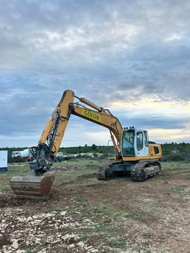 2008 Liebherr 914 C HD SL crawler excavator, side view 2008 Liebherr 914 C HD SL crawler excavator, side view