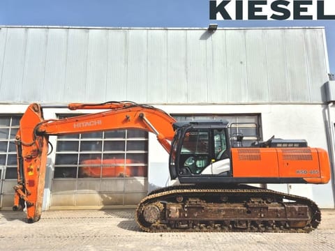 2017 Hitachi KSD405-6 demolition excavator, side view 2017 Hitachi KSD405-6 demolition excavator, side view