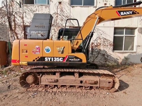 2022 Sany SY135C crawler excavator side view 2022 Sany SY135C crawler excavator side view