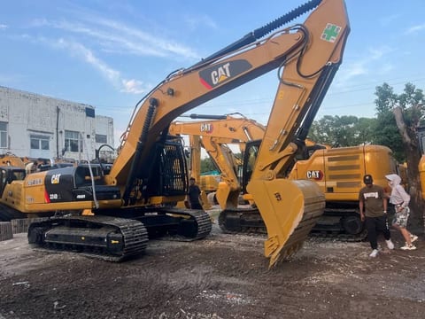 2024 Caterpillar 324D crawler excavator, side profile view 2024 Caterpillar 324D crawler excavator, side profile view