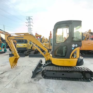 2024 Komatsu PC35MR mini excavator, side profile view 2024 Komatsu PC35MR mini excavator, side profile view