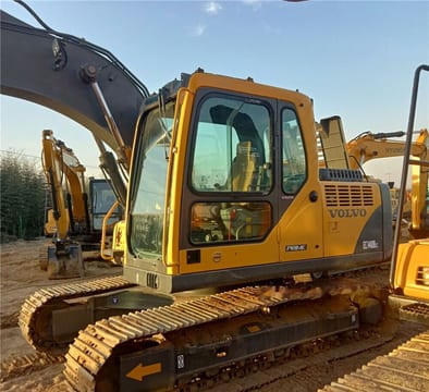 Volvo EC140BLC crawler excavator, side view Volvo EC140BLC crawler excavator, side view