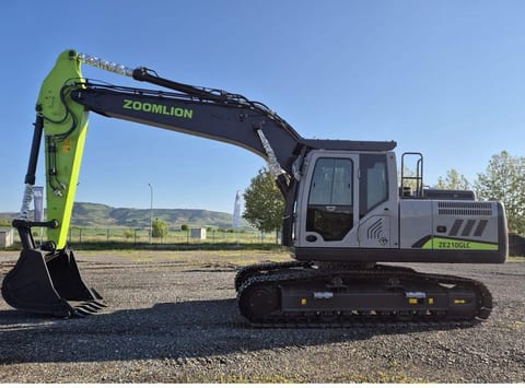 2026 Zoomlion ZE210GLC crawler excavator side view 2026 Zoomlion ZE210GLC crawler excavator side view