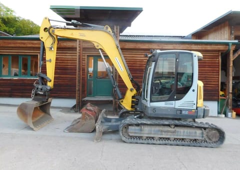 2016 Wacker Neuson EC 80 mini excavator, side profile view 2016 Wacker Neuson EC 80 mini excavator, side profile view