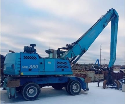 2010 Fuchs MHL350 material handler, side profile view 2010 Fuchs MHL350 material handler, side profile view