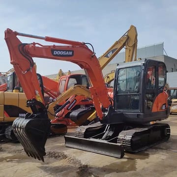 2016 Doosan DX60 crawler excavator, front three-quarter view